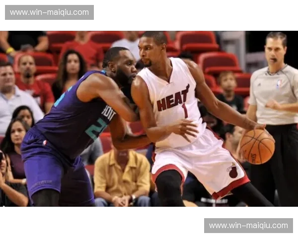 热火vs黄蜂直播：燃烧的对决，谁能主宰迈阿密之夜？